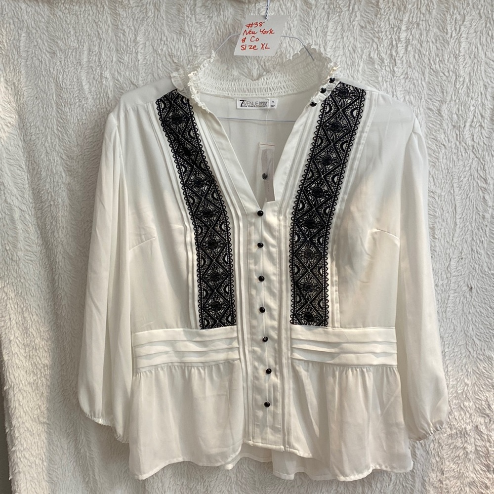 #38 New York & Co size XL
